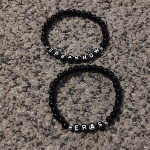 Taylor Swift Black Beaded Bracelets (2)